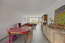 WENST U EEN BEZOEK? SURF NAAR ONZE SITE: WWW.INFINIMO.BE > ZOEK DE DESBETREFFENDE EIGENDOM > REGISTREER U VIA DE KNOP ‘PLAN EEN BEZOEK’.
Zeer rec...