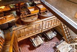 Een karaktervolle watermolen op een uitgestrekt domein van 17.025 m², idyllisch gelegen aan de Oossebeek, in een landelijke en groene omgeving. 
Dez...