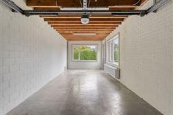 WENST U EEN BEZOEK? SURF NAAR ONZE SITE: WWW.INFINIMO.BE > ZOEK DE DESBETREFFENDE EIGENDOM > REGISTREER U VIA DE KNOP ‘PLAN EEN BEZOEK’.
Op een r...