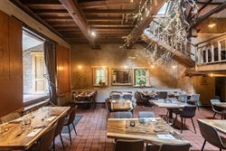 Een karaktervolle watermolen op een uitgestrekt domein van 17.025 m², idyllisch gelegen aan de Oossebeek, in een landelijke en groene omgeving. 
Dez...