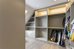 WENST U EEN BEZOEK? SURF NAAR ONZE SITE: WWW.INFINIMO.BE > ZOEK DE DESBETREFFENDE EIGENDOM > REGISTREER U VIA DE KNOP ‘PLAN EEN BEZOEK’.
In het c...