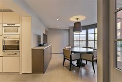 WENST U EEN BEZOEK? SURF NAAR ONZE SITE: WWW.INFINIMO.BE > ZOEK DE DESBETREFFENDE EIGENDOM > REGISTREER U VIA DE KNOP ‘PLAN EEN BEZOEK’.
In het c...