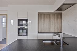 WENST U EEN BEZOEK? SURF NAAR ONZE SITE: WWW.INFINIMO.BE > ZOEK DE DESBETREFFENDE EIGENDOM > REGISTREER U VIA DE KNOP ‘PLAN EEN BEZOEK’.
In een u...