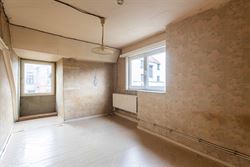 Ontdek deze charmante woning met 3 slaapkamers, op een boogscheut van Gent-centrum. Dit pand biedt enorm veel potentieel voor wie op zoek is naar een ...