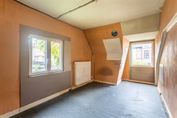 Ontdek deze charmante woning met 3 slaapkamers, op een boogscheut van Gent-centrum. Dit pand biedt enorm veel potentieel voor wie op zoek is naar een ...