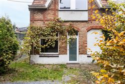 Ontdek deze charmante woning met 3 slaapkamers, op een boogscheut van Gent-centrum. Dit pand biedt enorm veel potentieel voor wie op zoek is naar een ...
