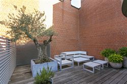 WENST U EEN BEZOEK? SURF NAAR ONZE SITE: WWW.INFINIMO.BE > ZOEK DE DESBETREFFENDE EIGENDOM > REGISTREER U VIA DE KNOP ‘PLAN EEN BEZOEK’.
In het c...