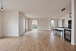 WENST U EEN BEZOEK? SURF NAAR ONZE SITE: WWW.INFINIMO.BE > ZOEK DE DESBETREFFENDE EIGENDOM > REGISTREER U VIA DE KNOP ‘PLAN EEN BEZOEK’.
In een u...