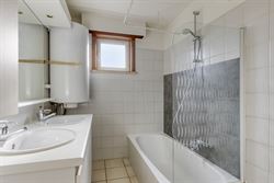 WENST U EEN BEZOEK? SURF NAAR ONZE SITE: WWW.INFINIMO.BE > ZOEK DE DESBETREFFENDE EIGENDOM > REGISTREER U VIA DE KNOP ‘PLAN EEN BEZOEK’.
Dit leuk...