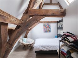 Midden in het centrum van Oudenaarde, op wandelafstand van winkels, restaurants en het station, bevindt zich deze karaktervolle loft waar authenticite...