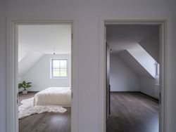 In een rustige en kindvriendelijke buurt vind je deze charmante open bebouwing die hedendaags wooncomfort combineert met een warme, uitnodigende sfeer...