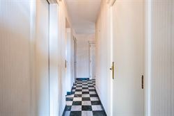 Ontdek dit lichtrijke appartement met een bewoonbare oppervlakte van 110m² op de 7de verdieping in Gent: een ideale uitvalsbasis voor wie comfort, be...