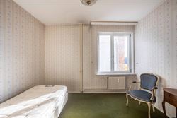 Ontdek dit lichtrijke appartement met een bewoonbare oppervlakte van 110m² op de 7de verdieping in Gent: een ideale uitvalsbasis voor wie comfort, be...