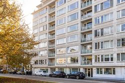 Ontdek dit lichtrijke appartement met een bewoonbare oppervlakte van 110m² op de 7de verdieping in Gent: een ideale uitvalsbasis voor wie comfort, be...