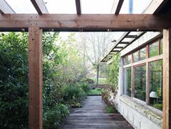 BEZOEKDAG VOLZET
Op slechts 6 km van Gent-centrum, in een rustige en kindvriendelijke wijk, bevindt zich deze charmante en energiezuinige woning. De ...