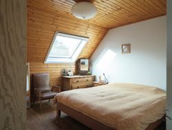 BEZOEKDAG VOLZET
Op slechts 6 km van Gent-centrum, in een rustige en kindvriendelijke wijk, bevindt zich deze charmante en energiezuinige woning. De ...