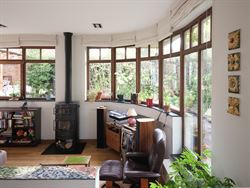 BEZOEKDAG VOLZET
Op slechts 6 km van Gent-centrum, in een rustige en kindvriendelijke wijk, bevindt zich deze charmante en energiezuinige woning. De ...