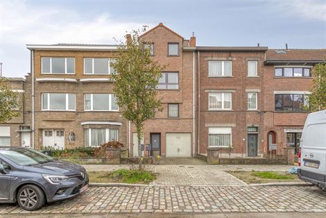 WENST U EEN BEZOEK? SURF NAAR ONZE SITE: WWW.INFINIMO.BE > ZOEK DE DESBETREFFENDE EIGENDOM > REGISTREER U VIA DE KNOP ‘PLAN EEN BEZOEK’.
Op een u...