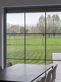 In een rustige en kindvriendelijke buurt vind je deze charmante open bebouwing die hedendaags wooncomfort combineert met een warme, uitnodigende sfeer...