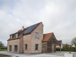 In een rustige en kindvriendelijke buurt vind je deze charmante open bebouwing die hedendaags wooncomfort combineert met een warme, uitnodigende sfeer...