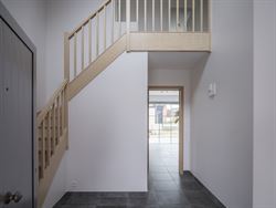 In een rustige en kindvriendelijke buurt vind je deze charmante open bebouwing die hedendaags wooncomfort combineert met een warme, uitnodigende sfeer...