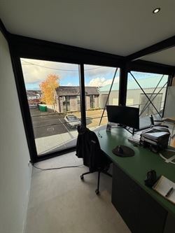 WENST U EEN BEZOEK? SURF NAAR ONZE SITE: WWW.INFINIMO.BE > ZOEK DE DESBETREFFENDE EIGENDOM > REGISTREER U VIA DE KNOP ‘PLAN EEN BEZOEK’.
Opportun...