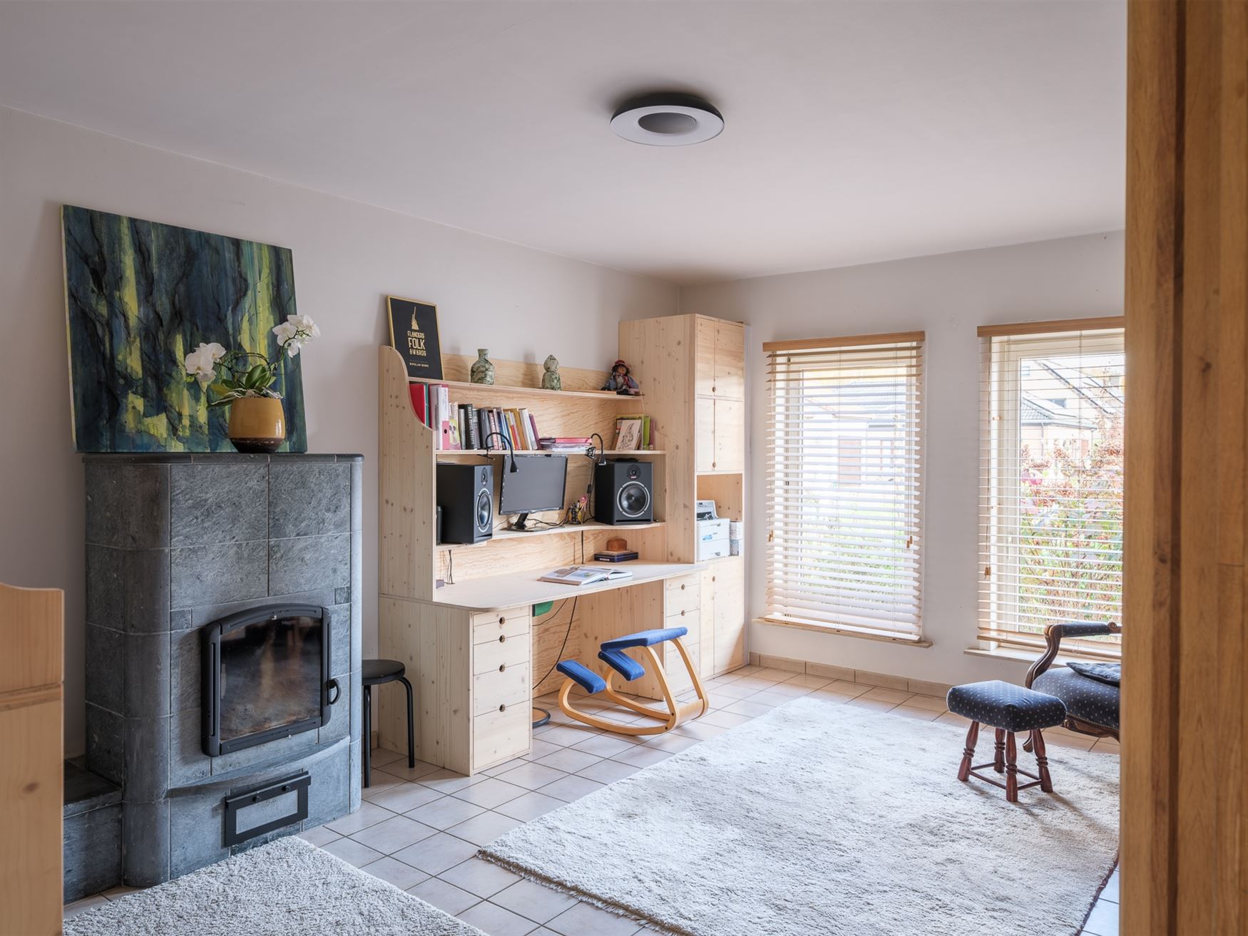 BEZOEKDAG VOLZET
Op slechts 6 km van Gent-centrum, in een rustige en kindvriendelijke wijk, bevindt zich deze charmante en energiezuinige woning. De ...