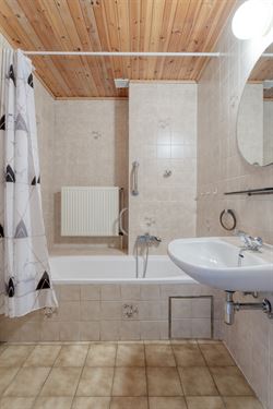 WENST U EEN BEZOEK? SURF NAAR ONZE SITE: WWW.INFINIMO.BE > ZOEK DE DESBETREFFENDE EIGENDOM > REGISTREER U VIA DE KNOP ‘PLAN EEN BEZOEK’.
Op een u...