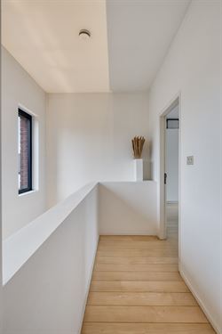 WENST U EEN BEZOEK? SURF NAAR ONZE SITE: WWW.INFINIMO.BE > ZOEK DE DESBETREFFENDE EIGENDOM > REGISTREER U VIA DE KNOP ‘PLAN EEN BEZOEK’.
Deze pra...