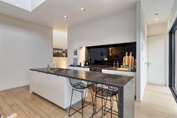 WENST U EEN BEZOEK? SURF NAAR ONZE SITE: WWW.INFINIMO.BE > ZOEK DE DESBETREFFENDE EIGENDOM > REGISTREER U VIA DE KNOP ‘PLAN EEN BEZOEK’.
Deze pra...