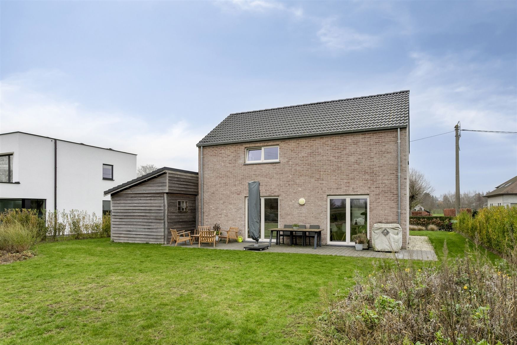 WENST U EEN BEZOEK? SURF NAAR ONZE SITE: WWW.INFINIMO.BE > ZOEK DE DESBETREFFENDE EIGENDOM > REGISTREER U VIA DE KNOP ‘PLAN EEN BEZOEK’.
Wie op z...