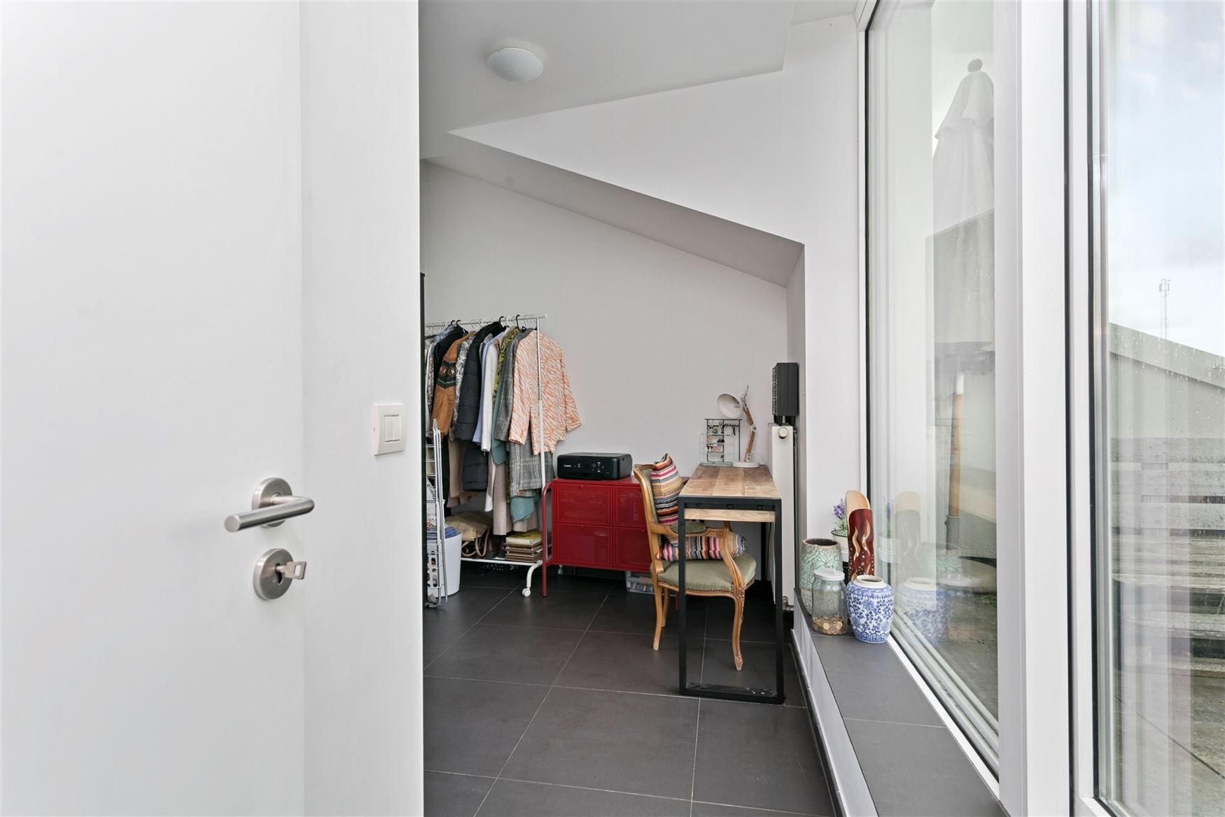 WENST U EEN BEZOEK? SURF NAAR ONZE SITE: WWW.INFINIMO.BE > ZOEK DE DESBETREFFENDE EIGENDOM > REGISTREER U VIA DE KNOP ‘PLAN EEN BEZOEK’.
Dit appa...