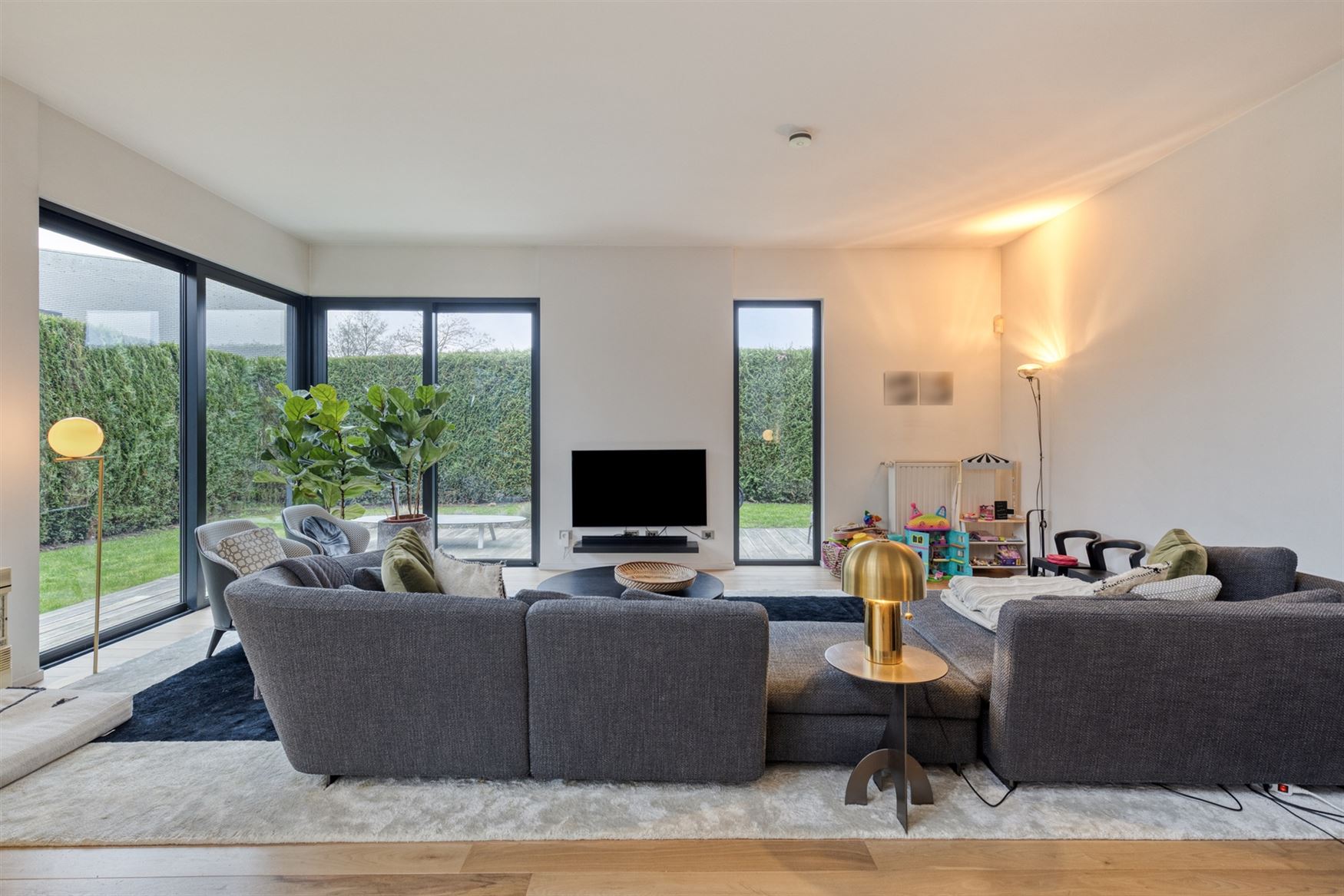 WENST U EEN BEZOEK? SURF NAAR ONZE SITE: WWW.INFINIMO.BE > ZOEK DE DESBETREFFENDE EIGENDOM > REGISTREER U VIA DE KNOP ‘PLAN EEN BEZOEK’.
Deze pra...