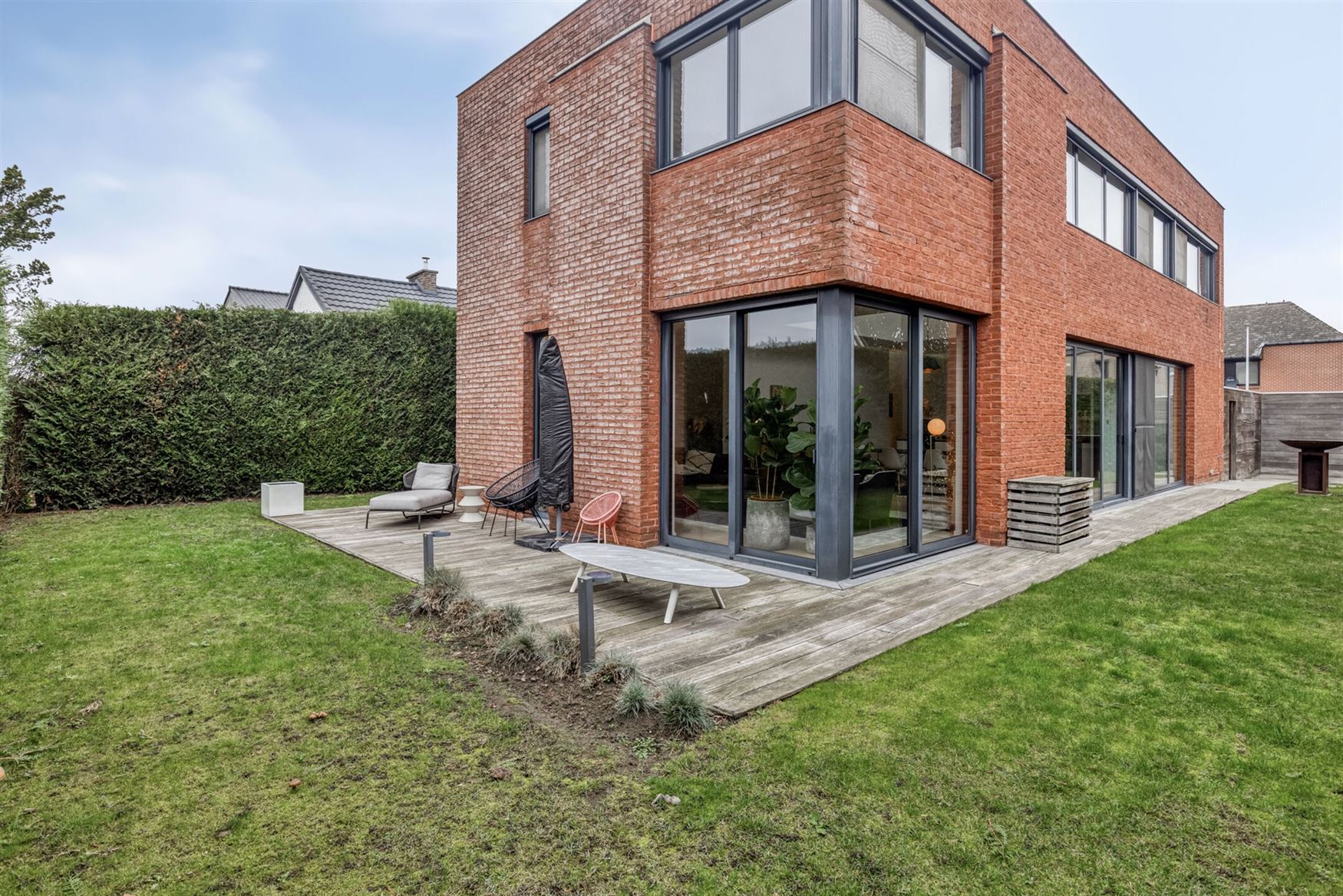 WENST U EEN BEZOEK? SURF NAAR ONZE SITE: WWW.INFINIMO.BE > ZOEK DE DESBETREFFENDE EIGENDOM > REGISTREER U VIA DE KNOP ‘PLAN EEN BEZOEK’.
Deze pra...