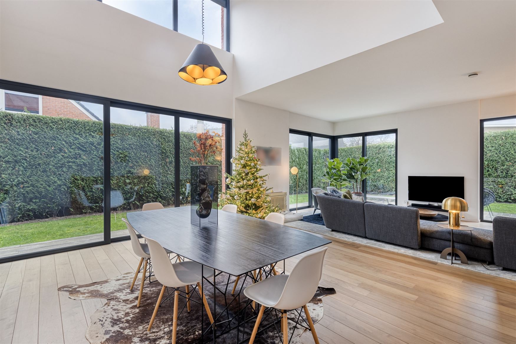 WENST U EEN BEZOEK? SURF NAAR ONZE SITE: WWW.INFINIMO.BE > ZOEK DE DESBETREFFENDE EIGENDOM > REGISTREER U VIA DE KNOP ‘PLAN EEN BEZOEK’.
Deze pra...