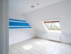 Centraal gelegen tussen Aalter en het charmante Bellem, bevindt zich deze ruime gezinswoning. Ideaal voor wie op zoek is naar een comfortabele gezinsw...