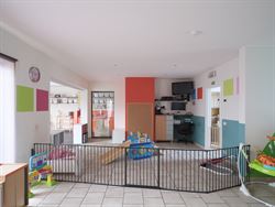 Centraal gelegen tussen Aalter en het charmante Bellem, bevindt zich deze ruime gezinswoning. Ideaal voor wie op zoek is naar een comfortabele gezinsw...