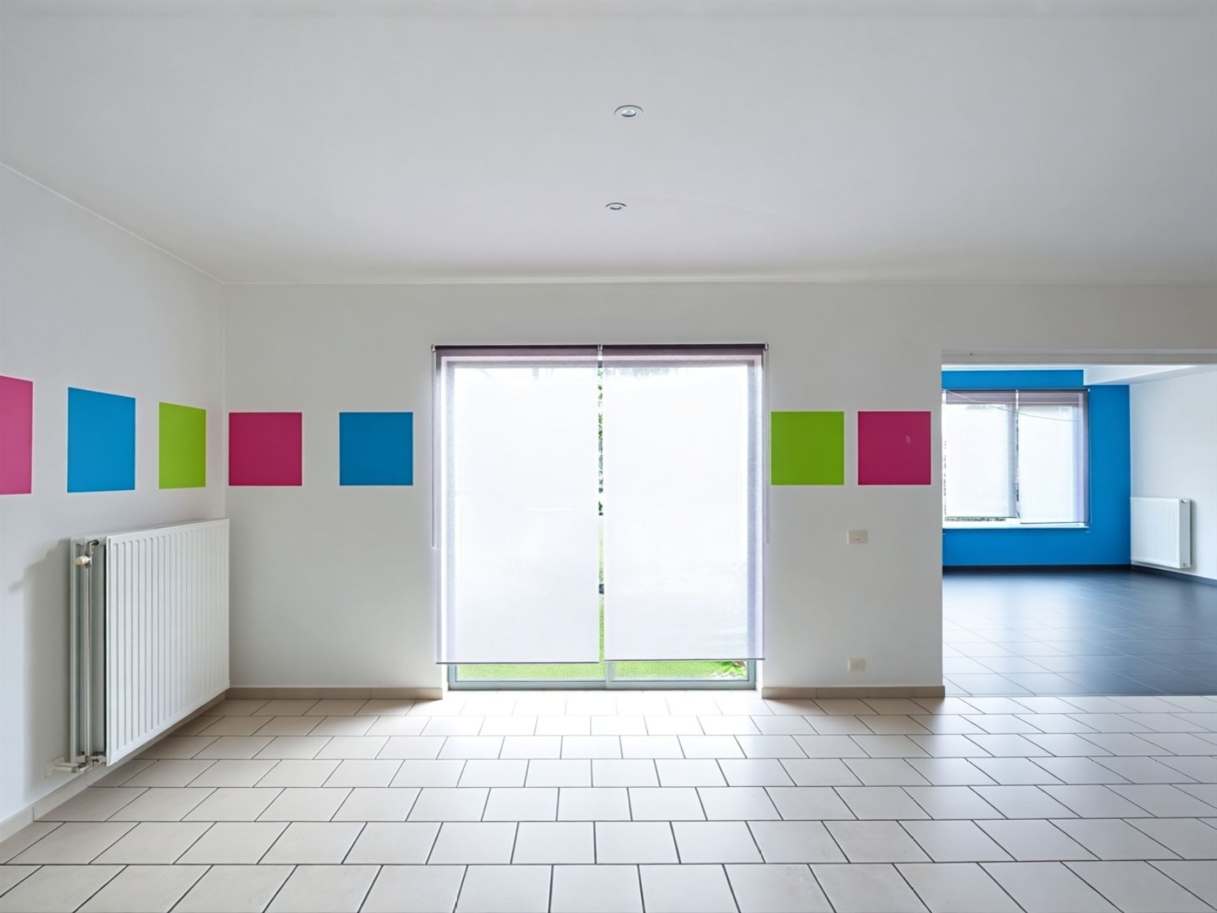 Centraal gelegen tussen Aalter en het charmante Bellem, bevindt zich deze ruime gezinswoning. Ideaal voor wie op zoek is naar een comfortabele gezinsw...