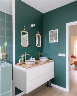 In een rustige en aangename buurt te Gent vinden we deze totaal gerenoveerde woning (2022 en 2025), waar authentieke charme en modern wooncomfort perf...