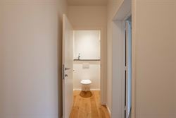 Op zoek naar een ruime woning op een topligging in Gent? Deze eigendom in de Opvoedingstraat combineert ruimte, comfort en een uitstekende bereikbaarh...