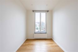 Op zoek naar een ruime woning op een topligging in Gent? Deze eigendom in de Opvoedingstraat combineert ruimte, comfort en een uitstekende bereikbaarh...