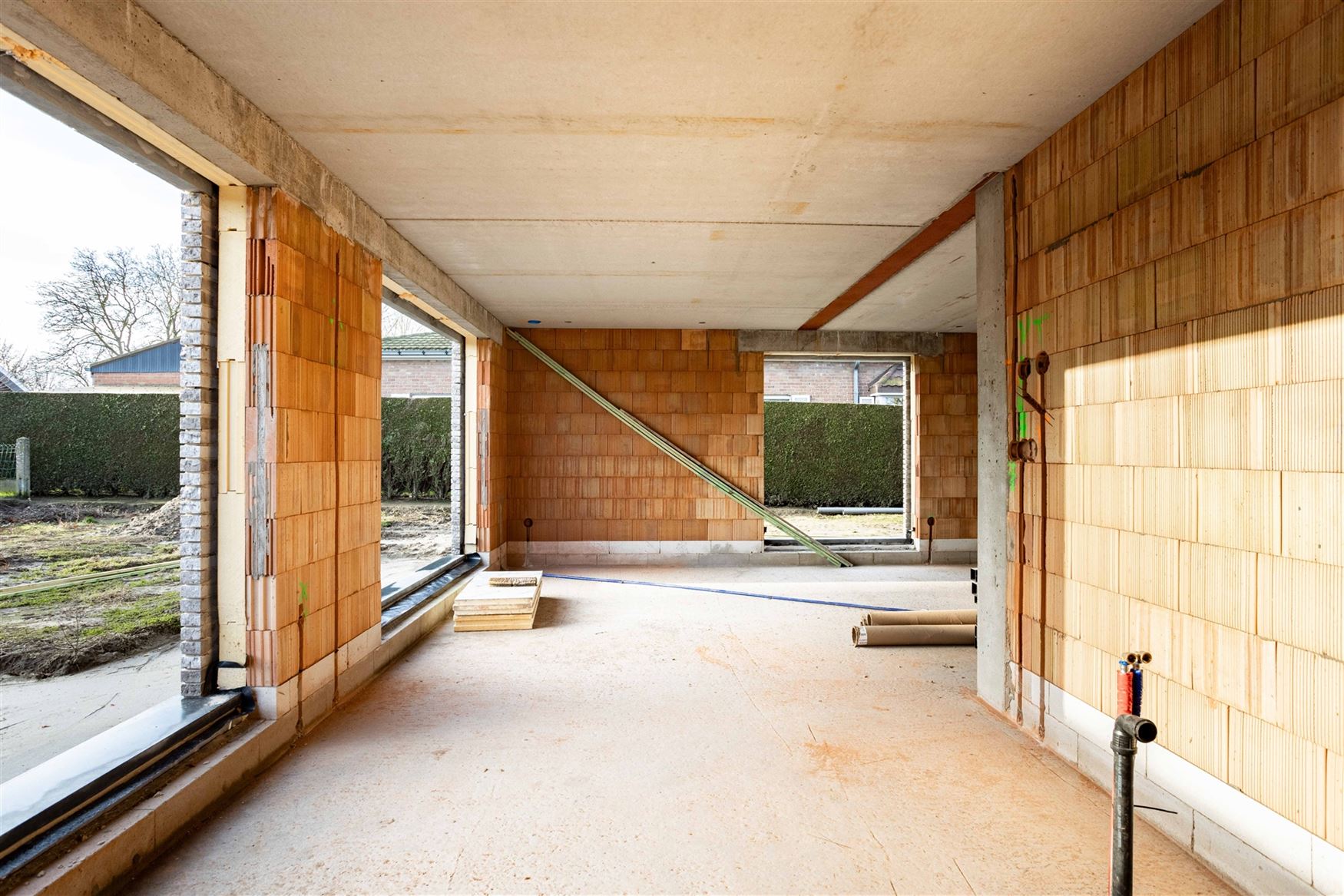 6% BTW MOGELIJK OP DE CONSTRUCTIEWAARDE
In het rustige en groene Lotenhulle, een charmante deelgemeente van Aalter, realiseert een lokaal gerenommeer...