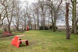 Gelegen in een residentiële bosrijke villawijk (één van de meest gegeerde en exclusieve woonzones uit de regio) en in een bijzonder rustige woonomg...