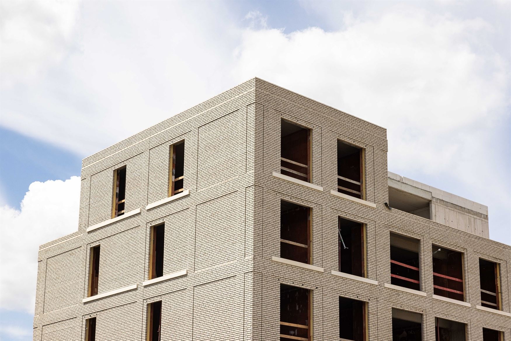 VIVE in Wondelgem verkoopt stevig door. Intussen is al 60% van het project verkocht.
6% btw mogelijk - oplevering voorjaar 2027.

Dit project van a...