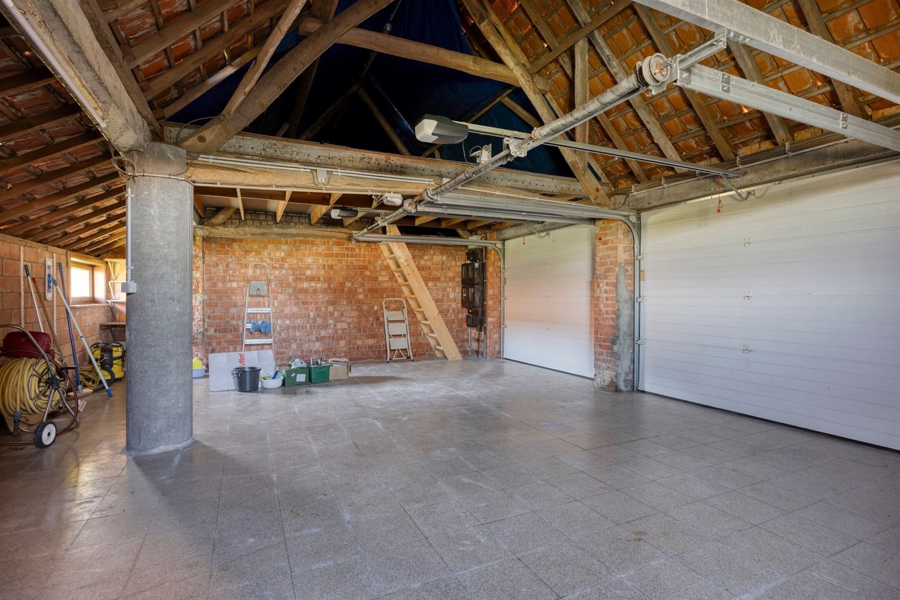 WENST U EEN BEZOEK? SURF NAAR ONZE SITE: WWW.INFINIMO.BE > ZOEK DE DESBETREFFENDE EIGENDOM > REGISTREER U VIA DE KNOP ‘PLAN EEN BEZOEK’.
Deze lan...