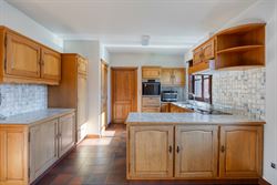 WENST U EEN BEZOEK? SURF NAAR ONZE SITE: WWW.INFINIMO.BE > ZOEK DE DESBETREFFENDE EIGENDOM > REGISTREER U VIA DE KNOP ‘PLAN EEN BEZOEK’.
Deze lan...