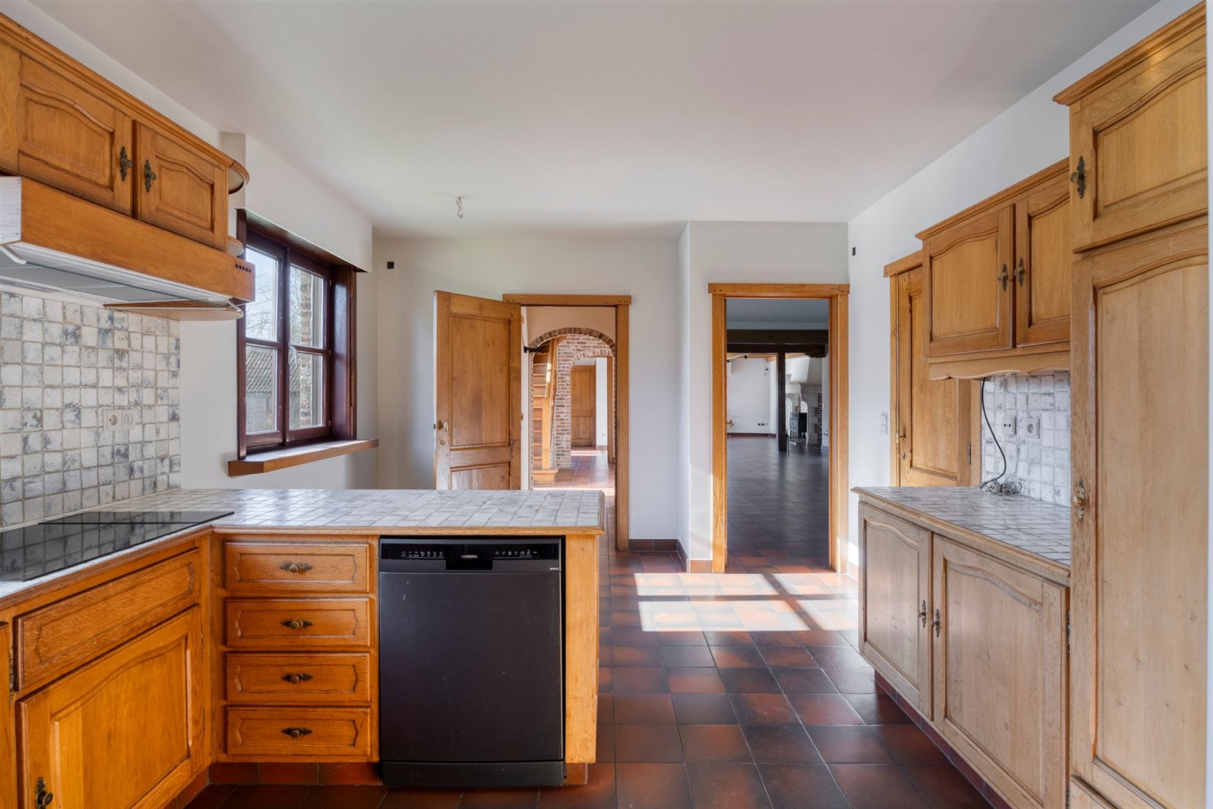 WENST U EEN BEZOEK? SURF NAAR ONZE SITE: WWW.INFINIMO.BE > ZOEK DE DESBETREFFENDE EIGENDOM > REGISTREER U VIA DE KNOP ‘PLAN EEN BEZOEK’.
Deze lan...