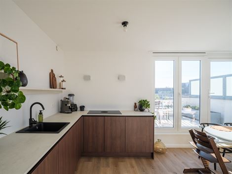 Rust. Groen. En toch vlakbij de stad. In deze rustige straat in Sint-Amandsberg met rechtstreekse verbinding tot het Sint-Baafskouterpark ligt dit mod...