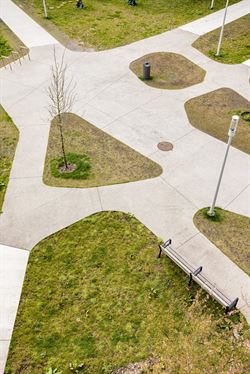 Nieuwbouwgevoel zonder wachten. In het recente project aan Louisapark 5 in Eeklo bevindt zich dit stijlvol penthouse dat meteen beschikbaar is. De res...