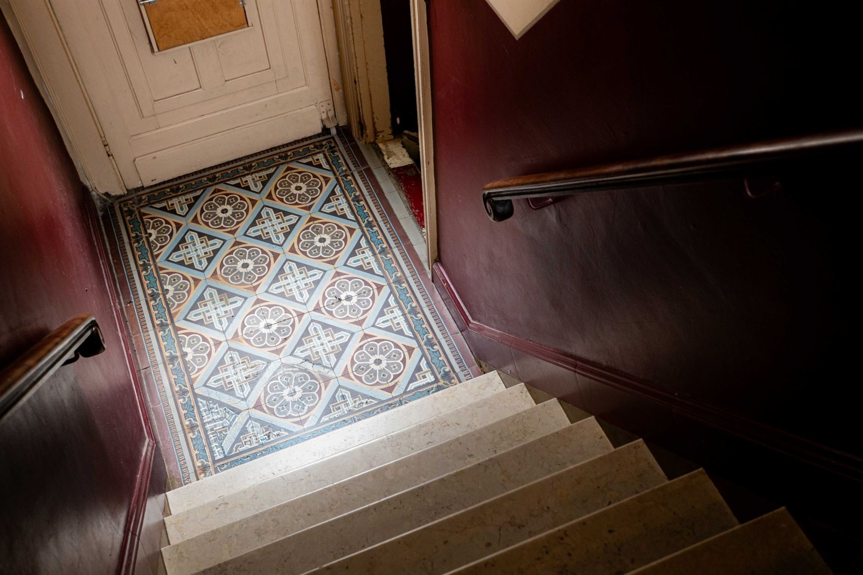 Investeren in Gent? Dan zit je hier goed. In de Lieven de Winnestraat, vlak bij de Coupure, ligt dit studentenhuis met 8 kamers. In een stad waar het ...